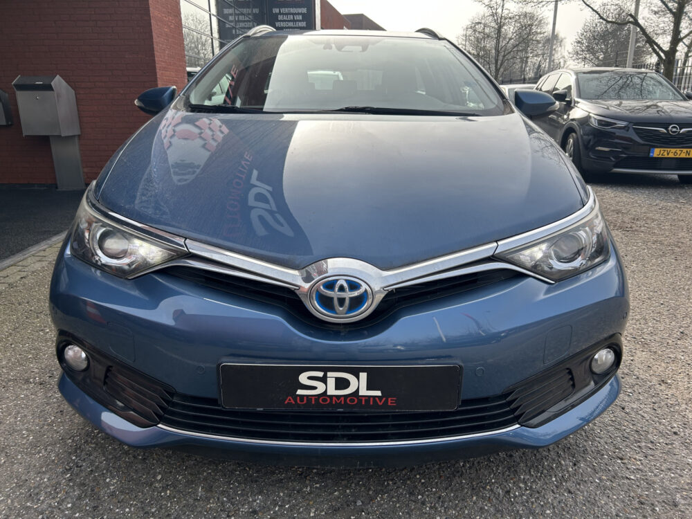 Toyota Auris Touring Sports 1.8 Hybrid Dynamic // LED // NAVI // CAMERA // CLIMA // DAB // KEYLESS // TREKHAAK!! 4