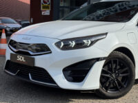 Kia Ceed Sportswagon 1.6 GDI PHEV DynamicPlusLine // KEYLESS // CAMERA+SENSOREN // STOEL+STUURVERWARMING // CARPLAY // 36