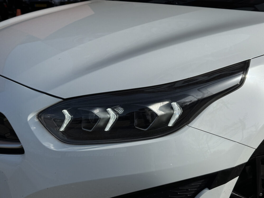 Kia Ceed Sportswagon 1.6 GDI PHEV DynamicPlusLine // KEYLESS // CAMERA+SENSOREN // STOEL+STUURVERWARMING // CARPLAY // 6