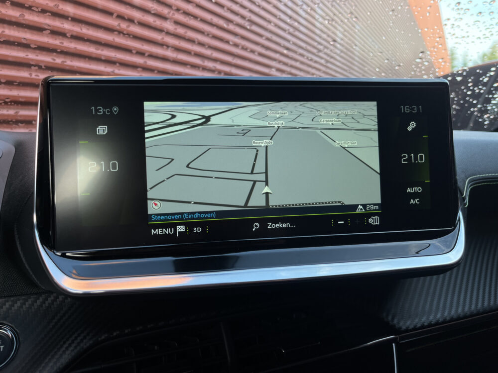 Peugeot 208 1.2 PureTech GT // FULL LED // HALF LEDER // DODEHOEK // 3D COCKPIT // CAMERA+SENSOREN // NAVI+CARPLAY // 27