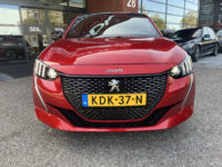 Peugeot 208 1.2 PureTech GT // FULL LED // HALF LEDER // DODEHOEK // 3D COCKPIT // CAMERA+SENSOREN // NAVI+CARPLAY // 39