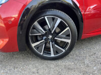 Peugeot 208 1.2 PureTech GT // FULL LED // HALF LEDER // DODEHOEK // 3D COCKPIT // CAMERA+SENSOREN // NAVI+CARPLAY // 42