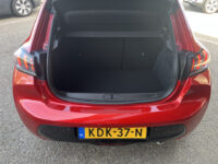 Peugeot 208 1.2 PureTech GT // FULL LED // HALF LEDER // DODEHOEK // 3D COCKPIT // CAMERA+SENSOREN // NAVI+CARPLAY // 44