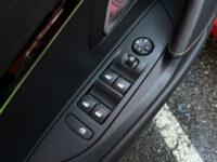 Peugeot 208 1.2 PureTech GT // FULL LED // HALF LEDER // DODEHOEK // 3D COCKPIT // CAMERA+SENSOREN // NAVI+CARPLAY // 48