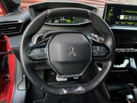 Peugeot 208 1.2 PureTech GT // FULL LED // HALF LEDER // DODEHOEK // 3D COCKPIT // CAMERA+SENSOREN // NAVI+CARPLAY // 50