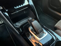 Peugeot 208 1.2 PureTech GT // FULL LED // HALF LEDER // DODEHOEK // 3D COCKPIT // CAMERA+SENSOREN // NAVI+CARPLAY // 53