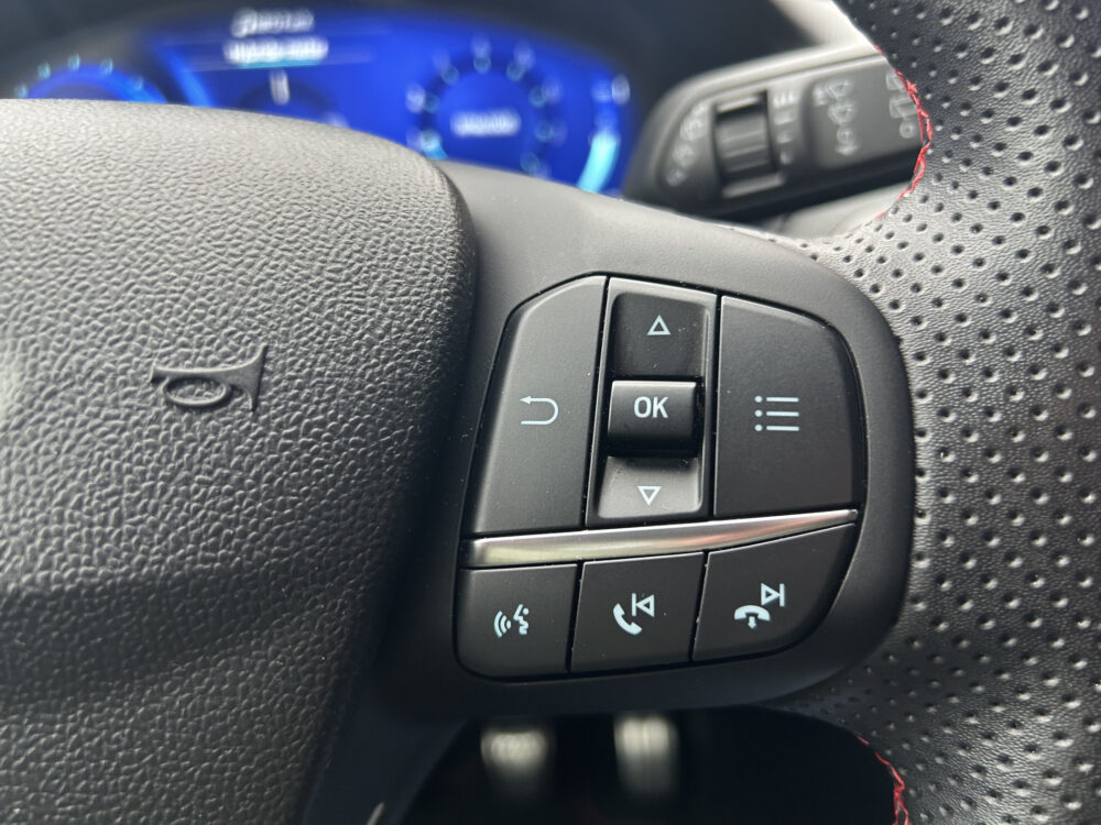 Ford Puma 1.0 EcoBoost Hybrid ST-Line X // FULL LED // B&O AUDIO // CAMERA // NAVI + CARPLAY // WINTERPACK // ADAPTIVE CRUISE 10