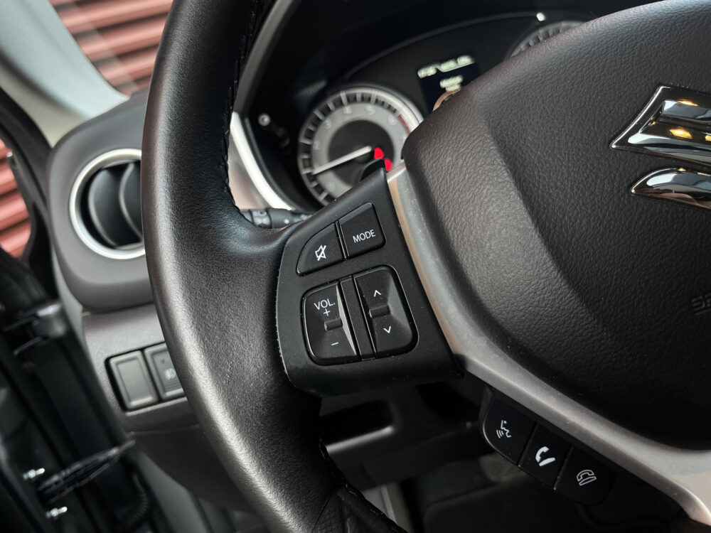 Suzuki Vitara 1.4 Boosterjet AllGrip Stijl // ADAPT. CRUISE // SCHUIF-KANTELDAK // CAMERA // STOELVERWARMING // KEYLESS // NAVI // 20