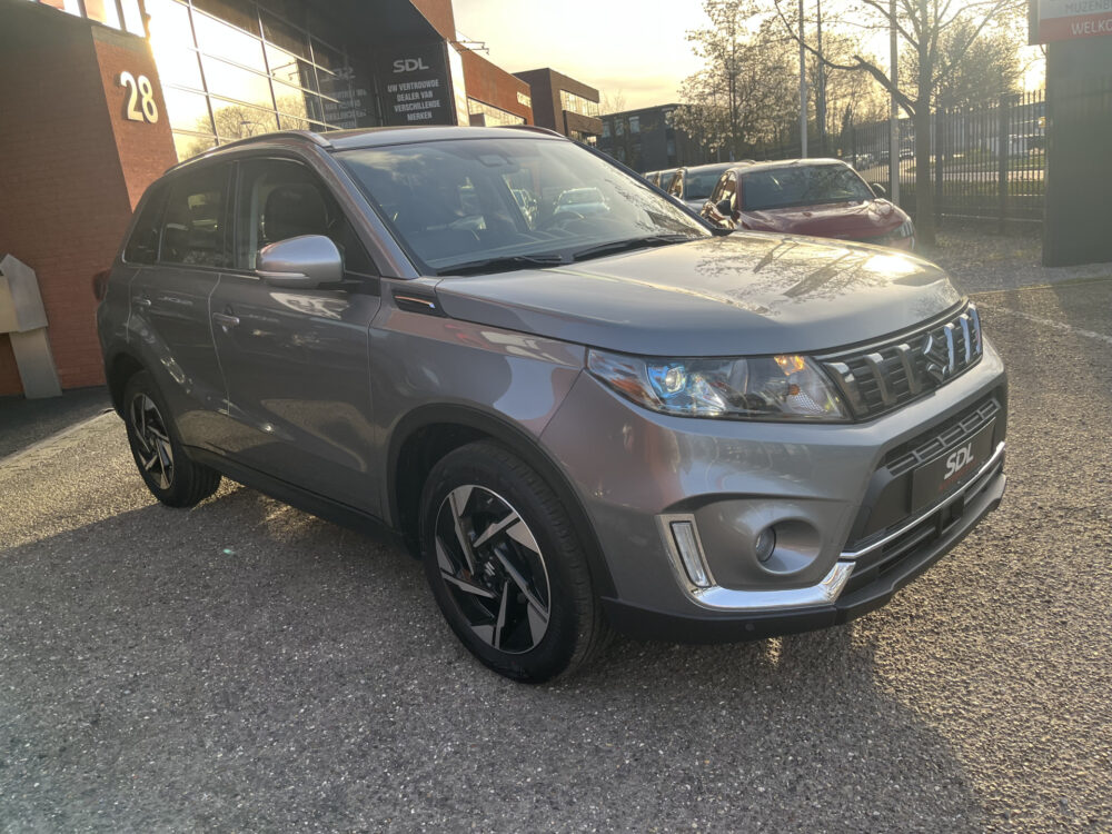 Suzuki Vitara 1.4 Boosterjet AllGrip Stijl // ADAPT. CRUISE // SCHUIF-KANTELDAK // CAMERA // STOELVERWARMING // KEYLESS // NAVI // 6