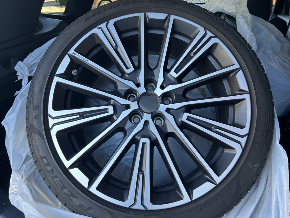 BMW X1 xDrive23i 4Cilinder High Executive M Sport Shadow Line // FULL LED // PANO/SCHUIFKANTELDAK // LEDER // HUD // 360 CAMERA // M Sp 31