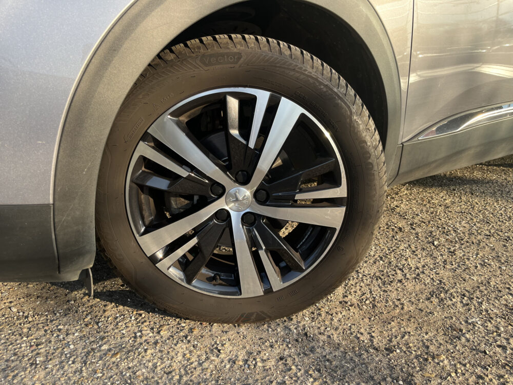 Peugeot 3008 1.2 PureTech Allure // ELEK. ACHTERKLEP // CAMERA+SENSOREN // CRUISE // CLIMA // HALF LEDER // VIRTUAL COCKPIT // 10