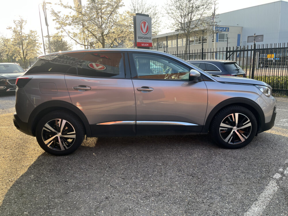 Peugeot 3008 1.2 PureTech Allure // ELEK. ACHTERKLEP // CAMERA+SENSOREN // CRUISE // CLIMA // HALF LEDER // VIRTUAL COCKPIT // 7