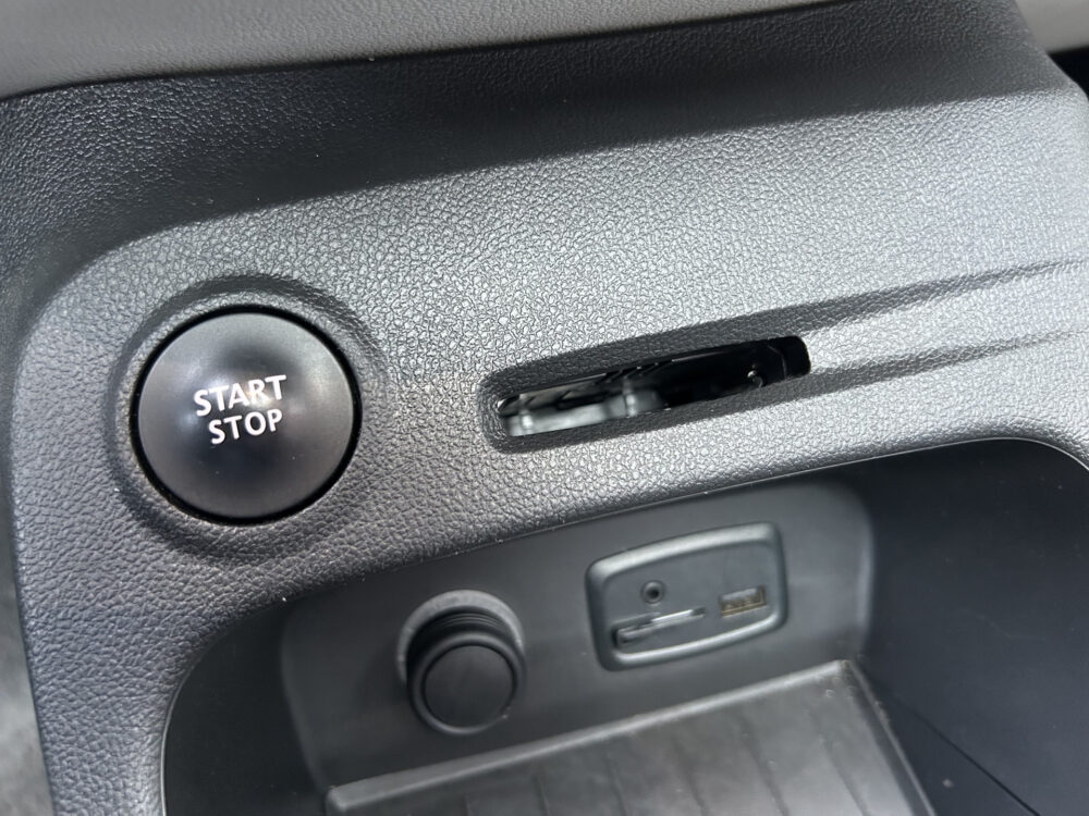 Renault Captur 1.3 TCe Version S // FULL LED // NAVI // CAMERA // KEYLESS // PDC V+A // STOELVERWARMING // PANODAK 21