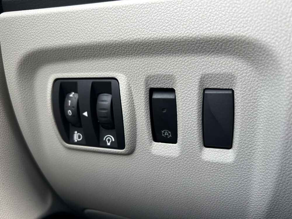 Renault Captur 1.3 TCe Version S // FULL LED // NAVI // CAMERA // KEYLESS // PDC V+A // STOELVERWARMING // PANODAK 26