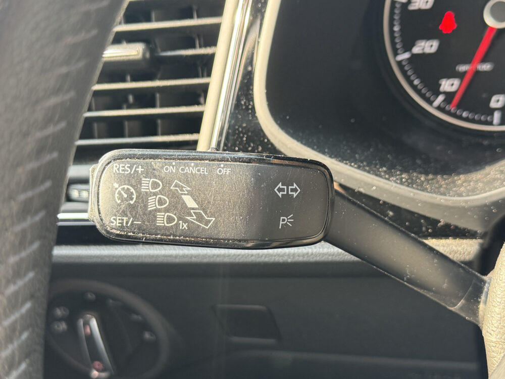 SEAT Leon ST 1.2 TSI Style First Edition // NAVI // PDC V + A // TREKHAAK // CRUISE // BOEKJES ERBIJ NETJES ONDERHOUDEN // 20