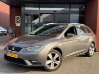 SEAT Leon ST 1.2 TSI Style First Edition // NAVI // PDC V + A // TREKHAAK // CRUISE // BOEKJES ERBIJ NETJES ONDERHOUDEN // 26
