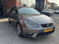 SEAT Leon ST 1.2 TSI Style First Edition // NAVI // PDC V + A // TREKHAAK // CRUISE // BOEKJES ERBIJ NETJES ONDERHOUDEN // 27