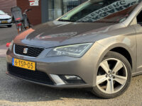 SEAT Leon ST 1.2 TSI Style First Edition // NAVI // PDC V + A // TREKHAAK // CRUISE // BOEKJES ERBIJ NETJES ONDERHOUDEN // 30