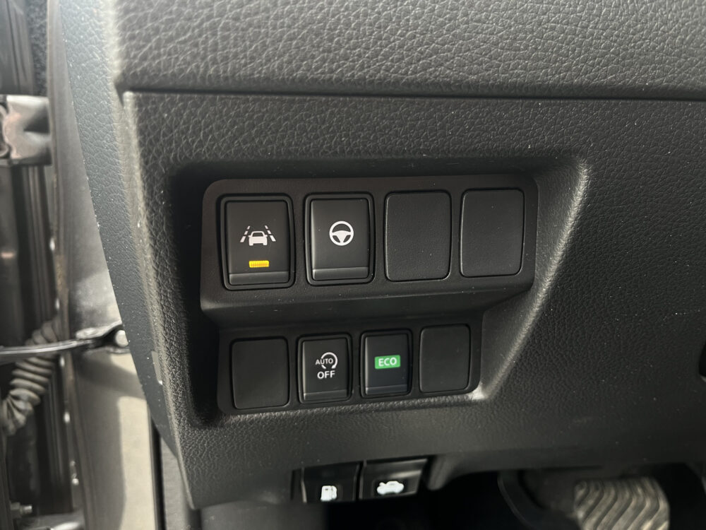 Nissan QASHQAI 1.3 DIG-T N-Tec // LED // PANODAK // 360 CAMERA+SENSOREN // KEYLESS // ADAPT. CRUISE // 21