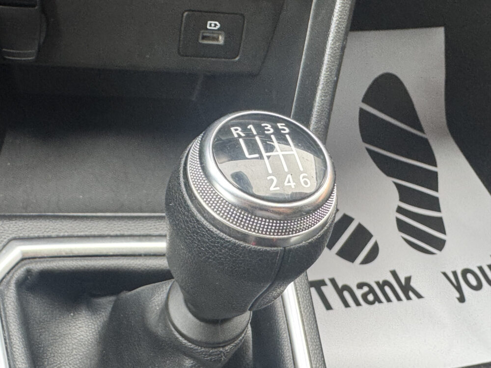 Dacia Jogger 1.0 TCe 110 Extreme 5p. // TREKHAAK // NAVI // CAMERA // PDC // DODENHOEK SENSOR // CRUISE // APPLE CARPLAY - ANDROID AUTO // 20