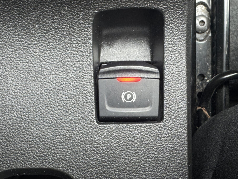 Dacia Jogger 1.0 TCe 110 Extreme 5p. // TREKHAAK // NAVI // CAMERA // PDC // DODENHOEK SENSOR // CRUISE // APPLE CARPLAY - ANDROID AUTO // 26