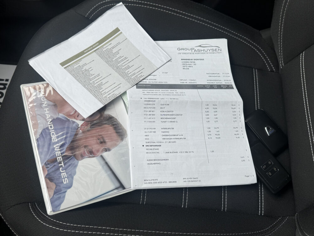 Dacia Jogger 1.0 TCe 110 Extreme 5p. // TREKHAAK // NAVI // CAMERA // PDC // DODENHOEK SENSOR // CRUISE // APPLE CARPLAY - ANDROID AUTO // 28