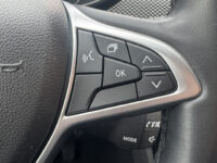 Dacia Jogger 1.0 TCe 110 Extreme 5p. // TREKHAAK // NAVI // CAMERA // PDC // DODENHOEK SENSOR // CRUISE // APPLE CARPLAY - ANDROID AUTO // 43