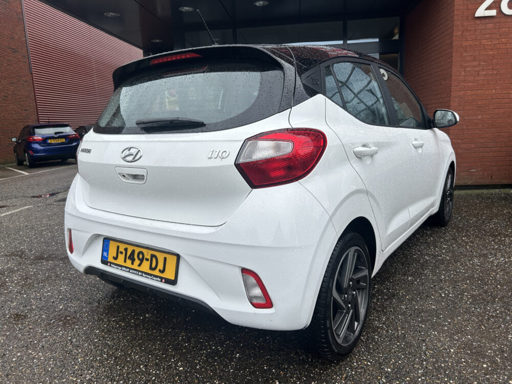 Hyundai i10 1.0 Comfort 5-zits // NAVI + CARPLAY // CAMERA // CRUISE // LMV // DAB 2