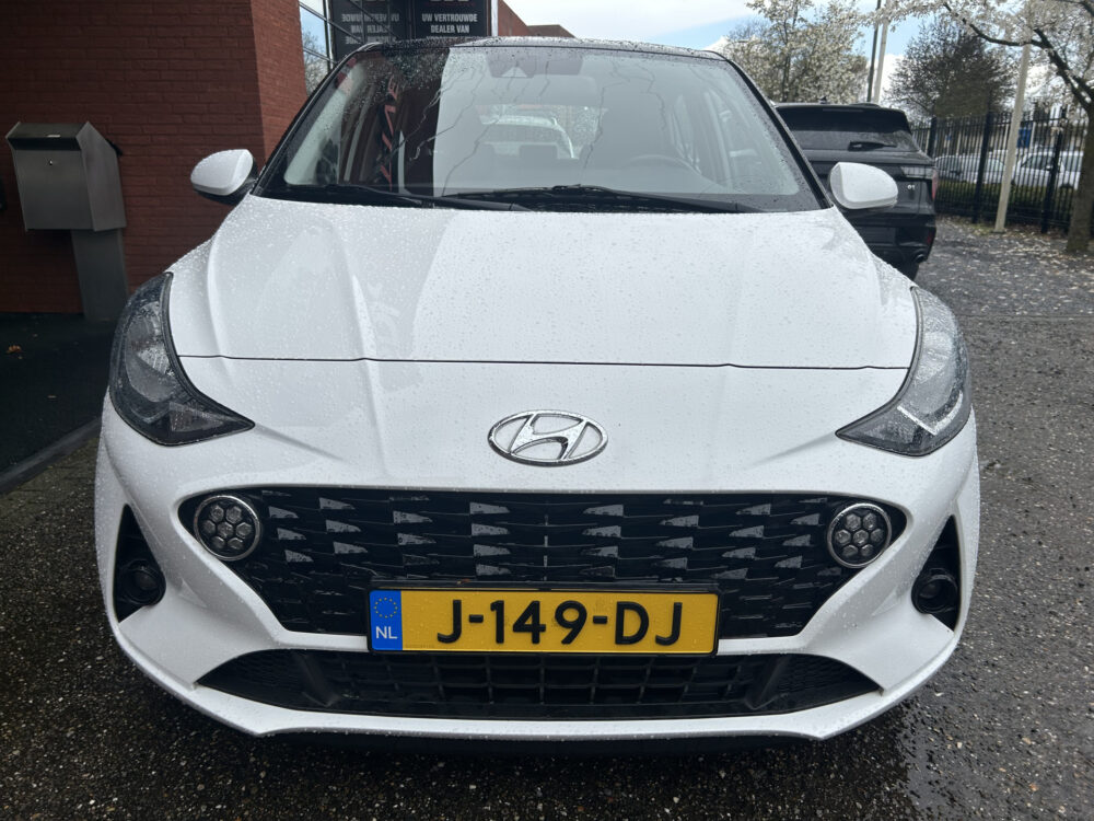 Hyundai i10 1.0 Comfort 5-zits // NAVI + CARPLAY // CAMERA // CRUISE // LMV // DAB 4