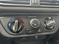 Hyundai i10 1.0 Comfort 5-zits // NAVI + CARPLAY // CAMERA // CRUISE // LMV // DAB 52