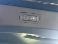 Lynk & Co 01 1.5 // PANO DAK // INFINITY SOUND // 360 CAMERA // ELEK. ACHTERKLEP // ADAPTIVE CRUISE // STOELVERWARMING // 74