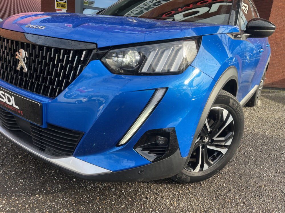 Peugeot 2008 1.2 PureTech GT-Line 131PK!! // SCHUIF-KANTELDAK // DODEHOEK // LED // CAMERA+SENSOREN // HALF LEDER // 3D COCKPIT // 10