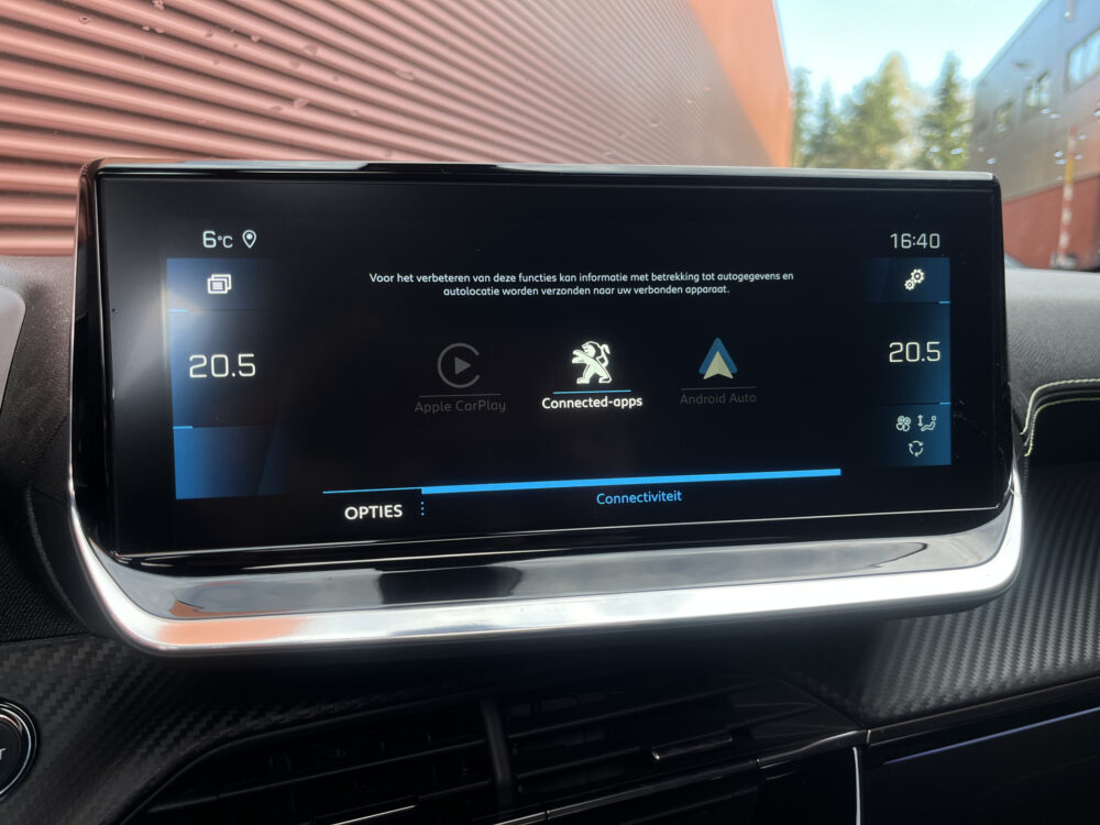 Peugeot 2008 1.2 PureTech GT-Line 131PK!! // SCHUIF-KANTELDAK // DODEHOEK // LED // CAMERA+SENSOREN // HALF LEDER // 3D COCKPIT // 29