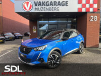 Peugeot 2008 1.2 PureTech GT-Line 131PK!! // SCHUIF-KANTELDAK // DODEHOEK // LED // CAMERA+SENSOREN // HALF LEDER // 3D COCKPIT // 33