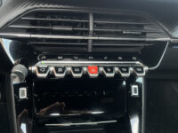 Peugeot 2008 1.2 PureTech GT-Line 131PK!! // SCHUIF-KANTELDAK // DODEHOEK // LED // CAMERA+SENSOREN // HALF LEDER // 3D COCKPIT // 59