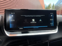 Peugeot 2008 1.2 PureTech GT-Line 131PK!! // SCHUIF-KANTELDAK // DODEHOEK // LED // CAMERA+SENSOREN // HALF LEDER // 3D COCKPIT // 62