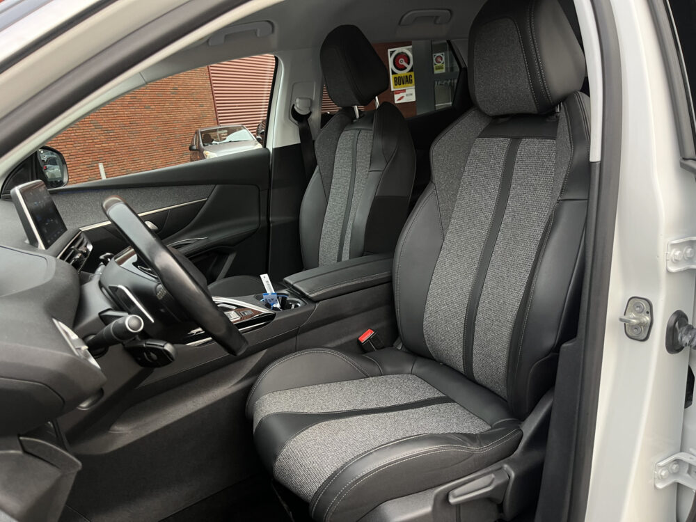 Peugeot 3008 1.2 Turbo Allure // DIGI COCKPIT! // NAVI // CAMERA // CLIMA // CRUISE // TREKHAAK // APPLE CARPLAY - ANDROID AUTO // ELEK. ACHT 16