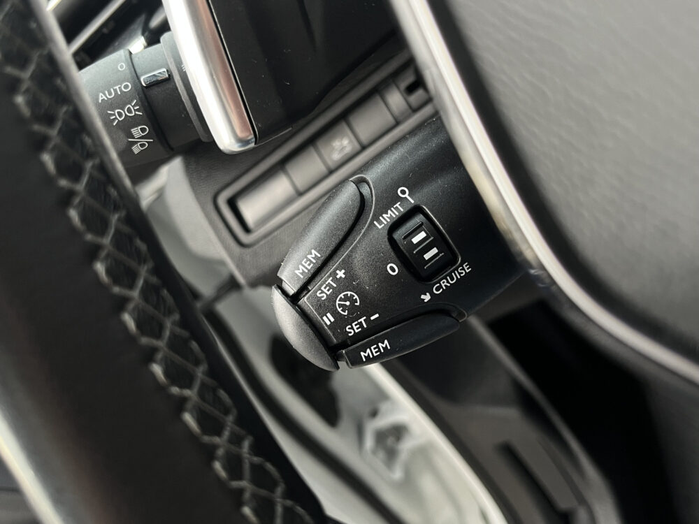 Peugeot 3008 1.2 Turbo Allure // DIGI COCKPIT! // NAVI // CAMERA // CLIMA // CRUISE // TREKHAAK // APPLE CARPLAY - ANDROID AUTO // ELEK. ACHT 23