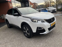 Peugeot 3008 1.2 Turbo Allure // DIGI COCKPIT! // NAVI // CAMERA // CLIMA // CRUISE // TREKHAAK // APPLE CARPLAY - ANDROID AUTO // ELEK. ACHT 43