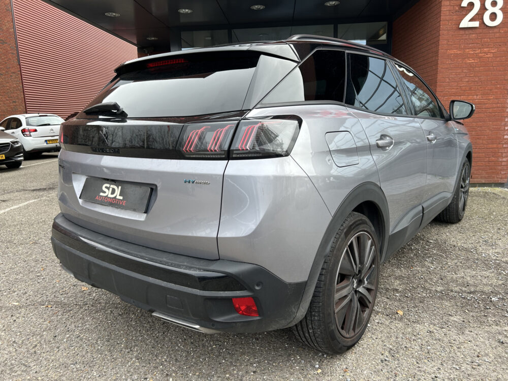 Peugeot 3008 1.6 HYbrid 225 GT BLACK PACK // PANO/SCHUIFKANTELDAK // ADAPTIVE CRUISE // FULL LED // FOCAL AUDIO // NAVI + CARPLAY // CAMERA 2