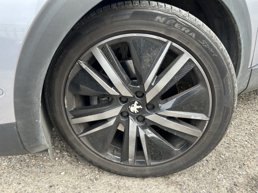 Peugeot 3008 1.6 HYbrid 225 GT BLACK PACK // PANO/SCHUIFKANTELDAK // ADAPTIVE CRUISE // FULL LED // FOCAL AUDIO // NAVI + CARPLAY // CAMERA 28