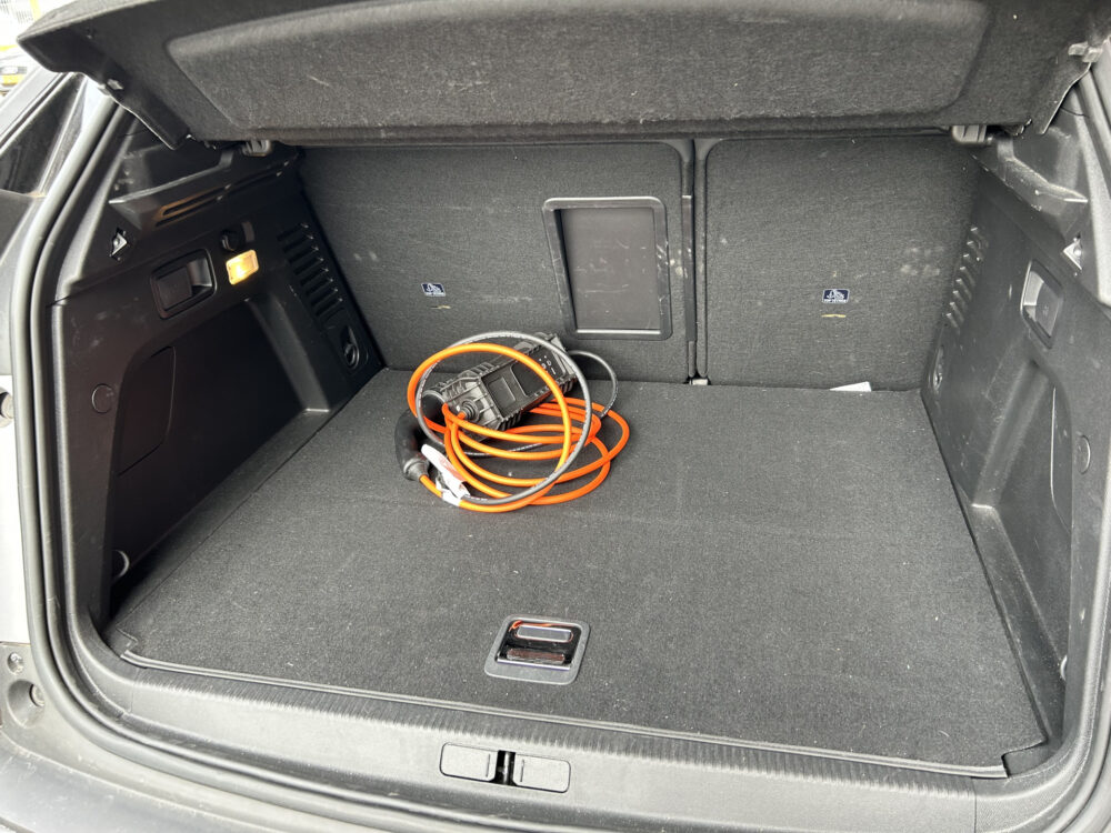 Peugeot 3008 1.6 HYbrid 225 GT BLACK PACK // PANO/SCHUIFKANTELDAK // ADAPTIVE CRUISE // FULL LED // FOCAL AUDIO // NAVI + CARPLAY // CAMERA 31