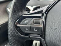 Peugeot 3008 1.6 HYbrid 225 GT BLACK PACK // PANO/SCHUIFKANTELDAK // ADAPTIVE CRUISE // FULL LED // FOCAL AUDIO // NAVI + CARPLAY // CAMERA 44