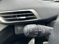 Peugeot 3008 1.6 HYbrid 225 GT BLACK PACK // PANO/SCHUIFKANTELDAK // ADAPTIVE CRUISE // FULL LED // FOCAL AUDIO // NAVI + CARPLAY // CAMERA 46