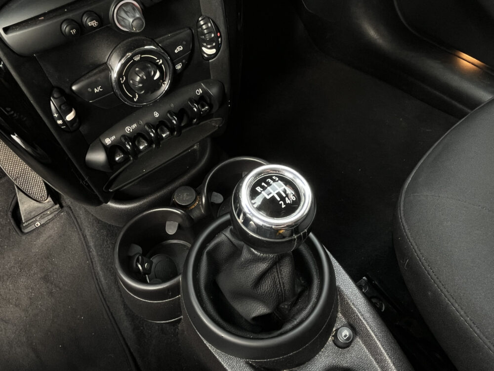 MINI Countryman 1.6 Cooper Business Line // NAVI // CRUISE CONTROL // AIRCO // BLUETOOTH // 22