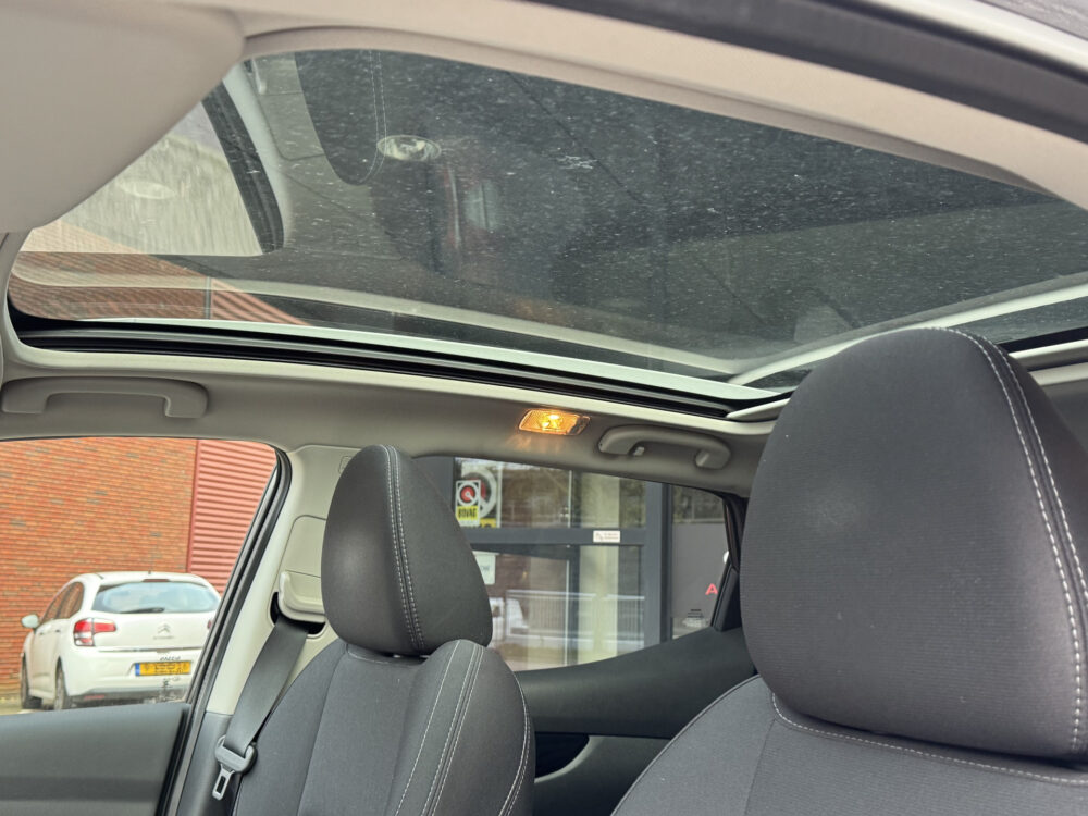 Nissan QASHQAI 1.3 DIG-T Business Edition // NAVI // 360 CAMERA // ADAPTIVE CRUISE // TREKHAAK // PANO DAK // CLIMA // 10