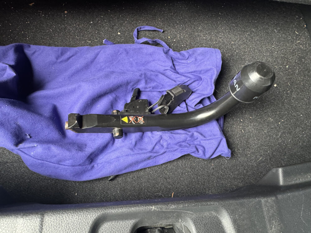 Nissan QASHQAI 1.3 DIG-T Business Edition // NAVI // 360 CAMERA // ADAPTIVE CRUISE // TREKHAAK // PANO DAK // CLIMA // 32