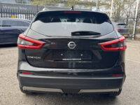 Nissan QASHQAI 1.3 DIG-T Business Edition // NAVI // 360 CAMERA // ADAPTIVE CRUISE // TREKHAAK // PANO DAK // CLIMA // 39
