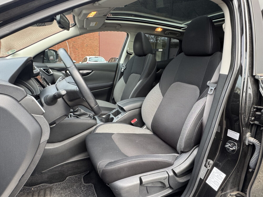 Nissan QASHQAI 1.3 DIG-T Business Edition // NAVI // 360 CAMERA // ADAPTIVE CRUISE // TREKHAAK // PANO DAK // CLIMA // 9