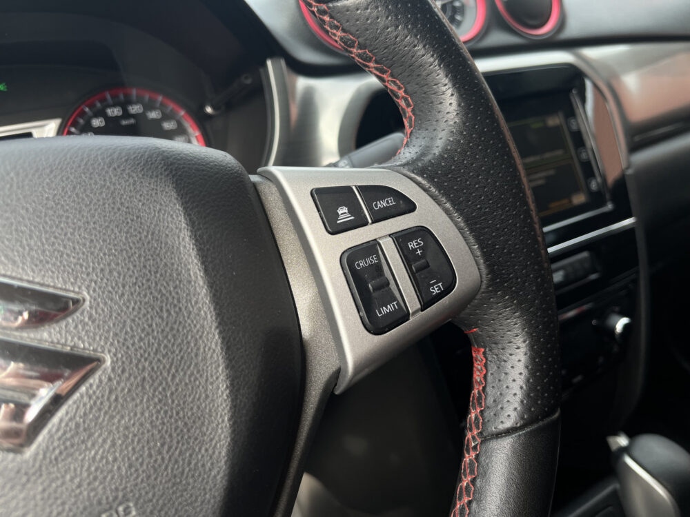 Suzuki Vitara 1.4 Boosterjet Stijl // KEYLESS // ADAPTIV. CRUISE // CAMERA+SENSOREN // NAVI+CARPLAY // STOELVERWARMING // 20